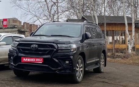Toyota Land Cruiser 200, 2017 год, 7 150 000 рублей, 2 фотография