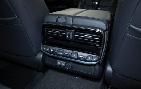 Toyota Land Cruiser, 2024 год, 14 800 000 рублей, 27 фотография
