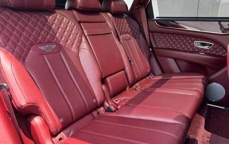 Bentley Bentayga I, 2021 год, 16 500 011 рублей, 15 фотография
