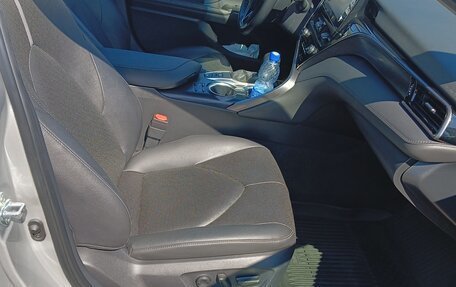 Toyota Camry, 2021 год, 3 150 000 рублей, 7 фотография