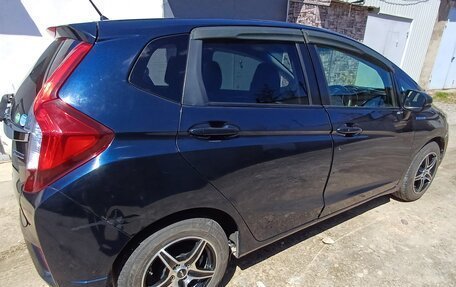 Honda Fit III, 2017 год, 950 000 рублей, 2 фотография