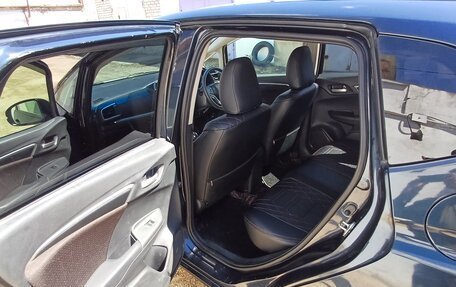 Honda Fit III, 2017 год, 950 000 рублей, 17 фотография