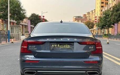 Volvo S60 III, 2022 год, 2 100 008 рублей, 5 фотография