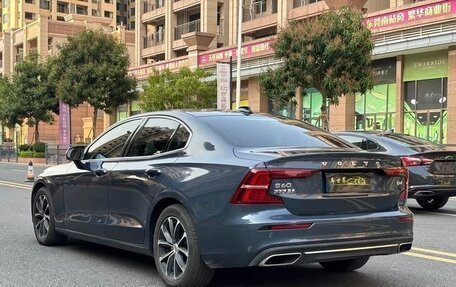 Volvo S60 III, 2022 год, 2 100 008 рублей, 4 фотография
