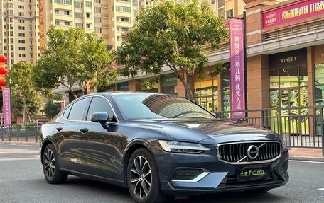 Volvo S60 III, 2022 год, 2 100 008 рублей, 3 фотография