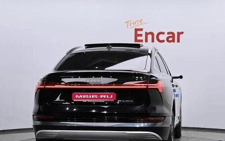 Audi e-tron Sportback I, 2021 год, 3 750 100 рублей, 4 фотография