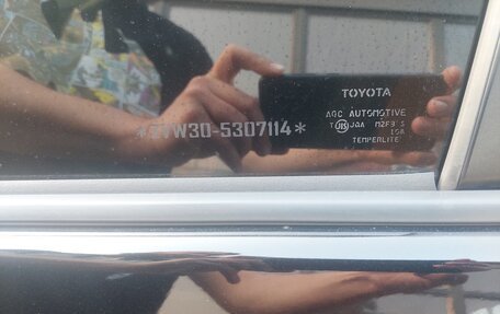 Toyota Prius, 2011 год, 980 000 рублей, 26 фотография