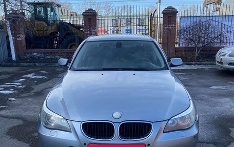 BMW 5 серия, 2004 год, 750 000 рублей, 2 фотография