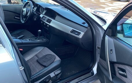 BMW 5 серия, 2004 год, 750 000 рублей, 9 фотография