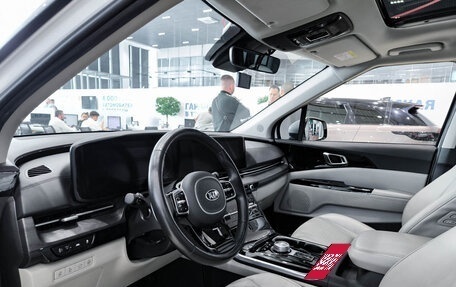 KIA Carnival, 2021 год, 3 050 000 рублей, 20 фотография