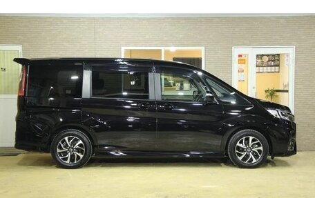 Honda Stepwgn IV, 2021 год, 1 843 000 рублей, 3 фотография
