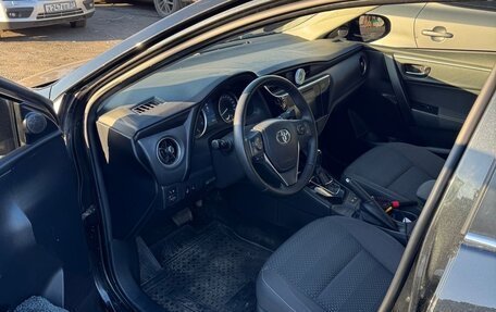 Toyota Corolla, 2018 год, 1 830 000 рублей, 5 фотография