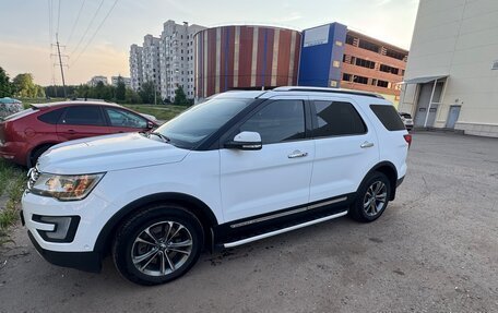 Ford Explorer VI, 2016 год, 2 700 000 рублей, 5 фотография
