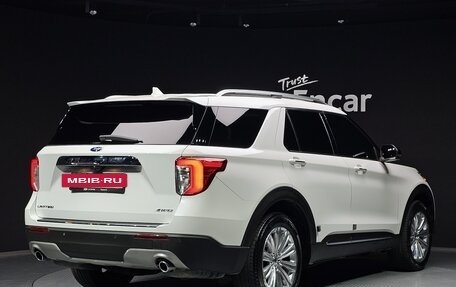 Ford Explorer VI, 2022 год, 2 900 000 рублей, 4 фотография