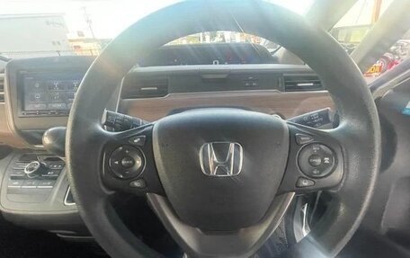 Honda Freed II, 2022 год, 1 298 000 рублей, 10 фотография