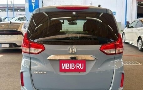 Honda Freed II, 2022 год, 1 353 000 рублей, 5 фотография