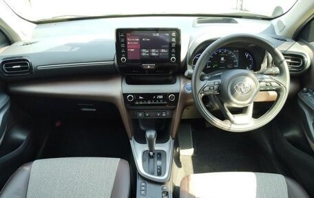 Toyota Yaris Cross, 2021 год, 1 543 000 рублей, 18 фотография