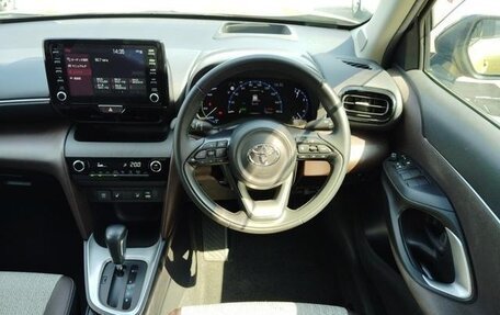 Toyota Yaris Cross, 2021 год, 1 543 000 рублей, 17 фотография