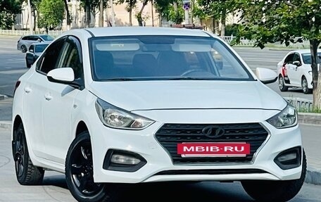 Hyundai Solaris II рестайлинг, 2017 год, 599 000 рублей, 3 фотография