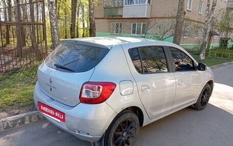 Renault Sandero II рестайлинг, 2016 год, 580 000 рублей, 2 фотография