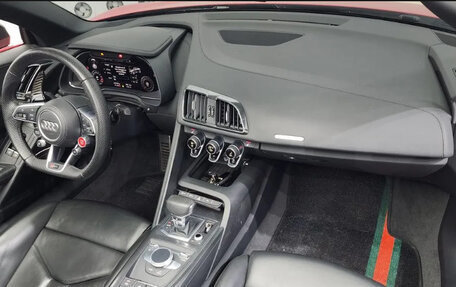 Audi R8, 2021 год, 17 100 100 рублей, 11 фотография