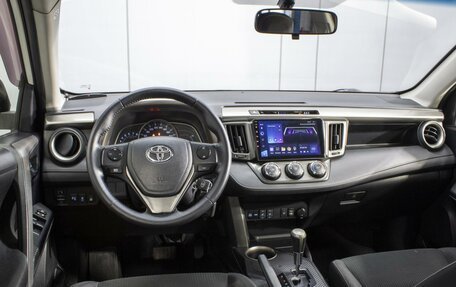 Toyota RAV4, 2013 год, 1 650 000 рублей, 6 фотография