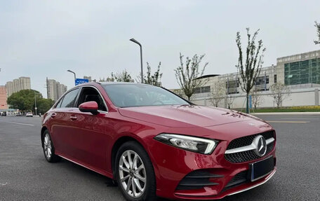 Mercedes-Benz A-Класс, 2020 год, 1 700 000 рублей, 3 фотография