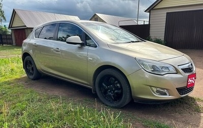 Opel Astra J, 2010 год, 670 000 рублей, 1 фотография