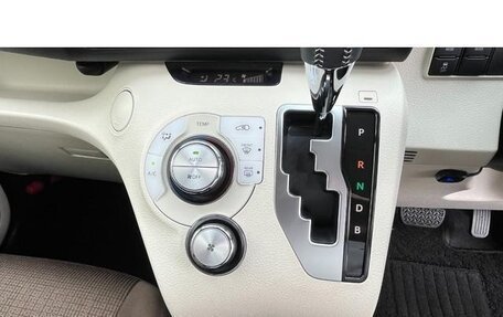 Toyota Sienta II, 2021 год, 1 093 000 рублей, 37 фотография