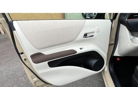 Toyota Sienta II, 2021 год, 1 093 000 рублей, 40 фотография