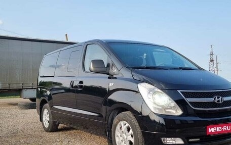 Hyundai Grand Starex Grand Starex I рестайлинг 2, 2010 год, 1 550 000 рублей, 33 фотография