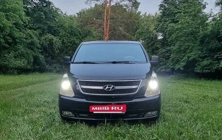 Hyundai Grand Starex Grand Starex I рестайлинг 2, 2010 год, 1 550 000 рублей, 36 фотография