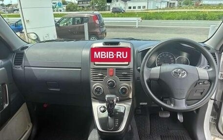 Toyota Rush II, 2014 год, 1 154 000 рублей, 25 фотография