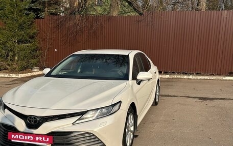 Toyota Camry, 2018 год, 2 530 000 рублей, 9 фотография