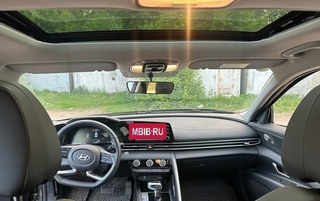 Hyundai Elantra, 2023 год, 1 100 000 рублей, 13 фотография