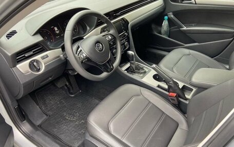 Volkswagen Passat B8 рестайлинг, 2020 год, 2 050 000 рублей, 10 фотография