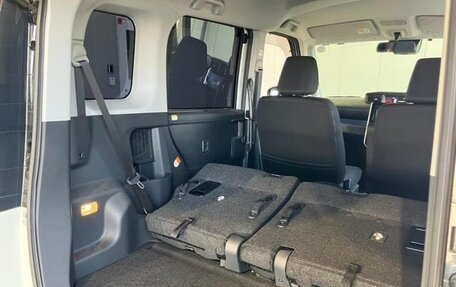 Toyota Roomy I, 2022 год, 843 000 рублей, 27 фотография