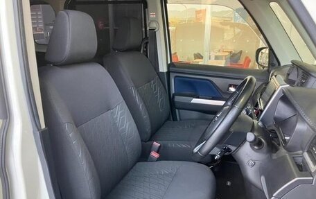 Toyota Roomy I, 2022 год, 843 000 рублей, 23 фотография