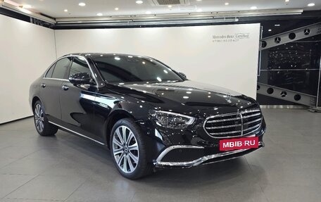 Mercedes-Benz E-Класс, 2022 год, 4 240 131 рублей, 3 фотография