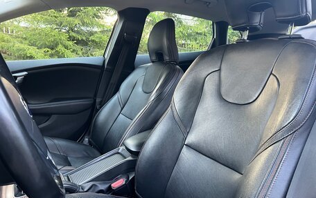 Volvo V40 Cross Country I, 2014 год, 1 520 000 рублей, 8 фотография