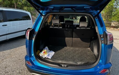 Toyota RAV4, 2015 год, 2 400 000 рублей, 7 фотография