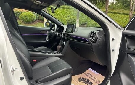 Mazda CX-4, 2021 год, 1 600 011 рублей, 13 фотография