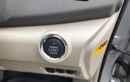 Toyota ISis I, 2013 год, 898 000 рублей, 13 фотография
