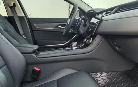 Jaguar XF II, 2022 год, 2 940 000 рублей, 11 фотография