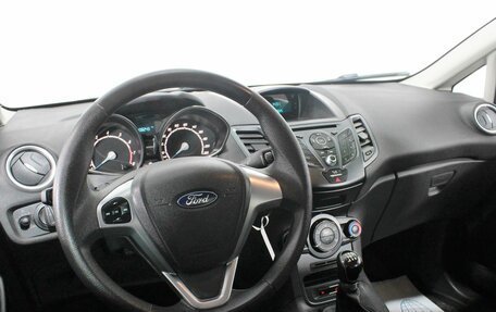 Ford Fiesta, 2017 год, 855 000 рублей, 15 фотография