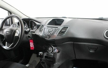 Ford Fiesta, 2017 год, 855 000 рублей, 10 фотография