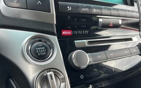 Toyota Land Cruiser 200, 2013 год, 4 750 000 рублей, 22 фотография