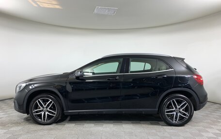 Mercedes-Benz GLA, 2018 год, 1 599 000 рублей, 8 фотография