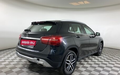 Mercedes-Benz GLA, 2018 год, 1 599 000 рублей, 5 фотография