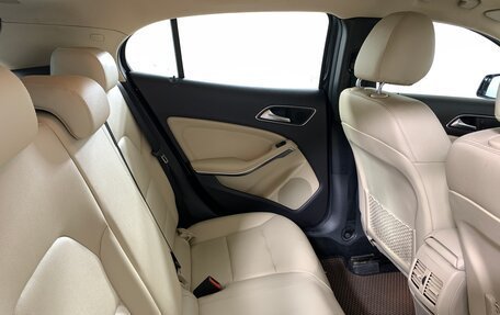 Mercedes-Benz GLA, 2018 год, 1 599 000 рублей, 17 фотография